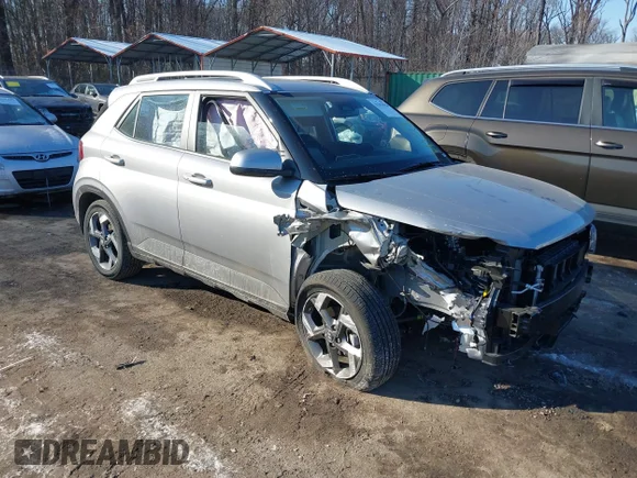 ✅ 2024 Hyundai Venue SEL • VIN: KMHRC8A31RU334335 • Лот: 41393828. Опубликован ранее на IAAI с пробегом 3 771 миль. Бесплатный доступ к архиву аукционных продаж из США и подробный отчёт об истории автомобиля на DreamBid. Изображение 1.