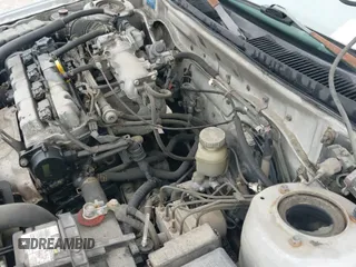 ✅ 2000 Suzuki Esteem GL • VIN: JS2GB41W8Y5180822 • Лот: 42208666. Опубликован ранее на IAAI с пробегом 316 172 миль. Бесплатный доступ к архиву аукционных продаж из США и подробный отчёт об истории автомобиля на DreamBid. Изображение 19.