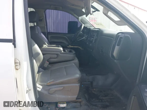 ✅ 2015 Chevrolet Silverado 2500HD Work Truck • VIN: 1GB1CUEG2FF566714 • Lot: 43376367. Wystawiony na IAAI z przebiegiem 235 514 mil. Bezpłatny archiwum sprzedaży aukcyjnych z USA i szczegółowy raport historii pojazdu na DreamBid. Zdjęcie 5.
