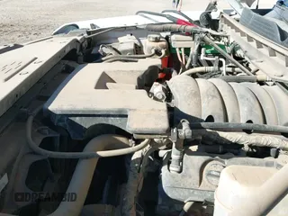 ✅ 2017 Chevrolet Silverado 1500 LT • VIN: 3GCUKREC5HG194163 • Lot: 43715019. Wystawiony na IAAI z przebiegiem 138 714 mil. Bezpłatny archiwum sprzedaży aukcyjnych z USA i szczegółowy raport historii pojazdu na DreamBid. Zdjęcie 19.