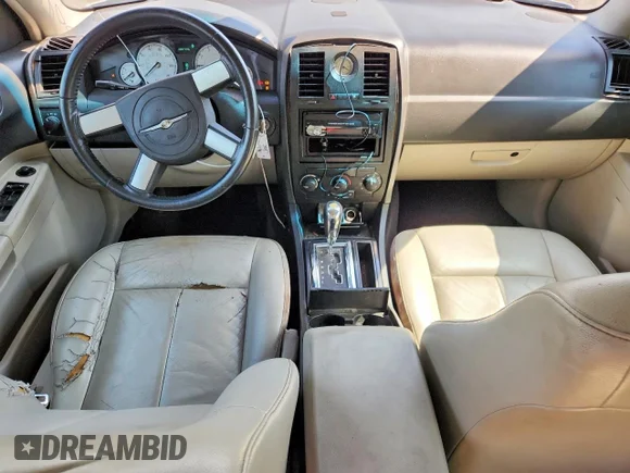 ✅ 2005 Chrysler 300 Touring • VIN: 2C3JA53G15H650003 • Lot: 55741726. Listed on Copart with 188,706 mi. Free auction sales archive from the USA and detailed vehicle history report at DreamBid. Image 8.
