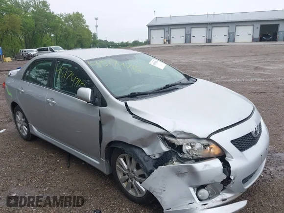 ✅ 2010 Toyota Corolla LE • VIN: 1NXBU4EE9AZ303597 • Lot: 45174715. Wystawiony na IAAI z przebiegiem 111 216 mil. Bezpłatny archiwum sprzedaży aukcyjnych z USA i szczegółowy raport historii pojazdu na DreamBid. Zdjęcie 6.