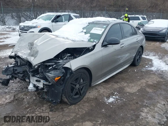 ✅ 2022 Mercedes-Benz C 300 • VIN: W1KAF4HB8NR060097 • Lot: 43965446. Wystawiony na IAAI z przebiegiem 23 455 mil. Bezpłatny archiwum sprzedaży aukcyjnych z USA i szczegółowy raport historii pojazdu na DreamBid. Zdjęcie 2.