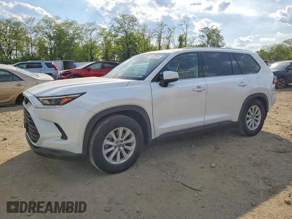 ✅ 2025 Toyota Highlander XLE • VIN: 5TDAAAA52SS032840 • Lot: 50800036. Listed on Copart with 16,619 mi. Free auction sales archive from the USA and detailed vehicle history report at DreamBid. Image 1.