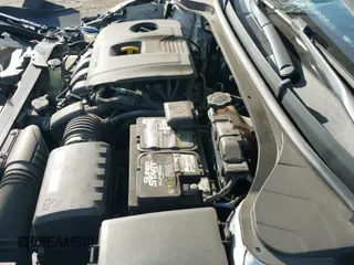 ✅ 2018 Hyundai Elantra Limited • VIN: 5NPD84LF3JH294354 • Lot: 43561118. Listed on IAAI with 96,957 mi. Free auction sales archive from the USA and detailed vehicle history report at DreamBid. Image 20.