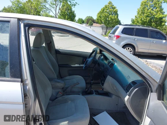 ✅ 2005 Kia Spectra LX • VIN: KNAFE121955125397 • Лот: 42422305. Опубліковано раніше на IAAI з пробігом Не вказано. Безкоштовний доступ до архіву аукціонних продажів зі США та докладний звіт про історію автомобіля на DreamBid. Зображення 5.