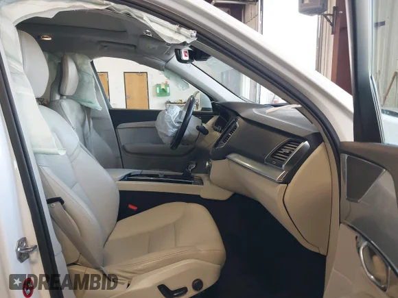 ✅ 2018 Volvo XC90 Momentum • VIN: YV4A22PK3J1208545 • Лот: 41752505. Опубліковано раніше на IAAI з пробігом 62 658 миль. Безкоштовний доступ до архіву аукціонних продажів зі США та докладний звіт про історію автомобіля на DreamBid. Зображення 5.
