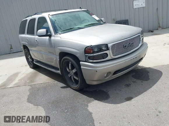 ✅ 2006 GMC Yukon Denali • VIN: 1GKEK63U06J135293 • Lot: 45226001. Wystawiony na IAAI z przebiegiem 221 715 mil. Bezpłatny archiwum sprzedaży aukcyjnych z USA i szczegółowy raport historii pojazdu na DreamBid. Zdjęcie 1.