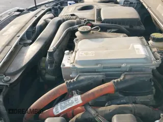 ✅ 2015 Ford Fusion SE Hybrid • VIN: 3FA6P0LU1FR193732 • Lot: 43431345. Listed on IAAI with 109,013 mi. Free auction sales archive from the USA and detailed vehicle history report at DreamBid. Image 19.