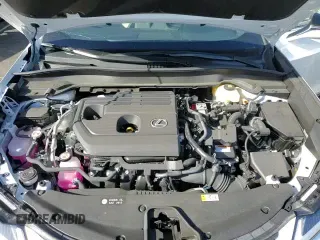 ✅ 2025 Lexus UX 300h • VIN: JTHYBJAH4S2008440 • Лот: 48944675. Опубликован ранее на Copart с пробегом 2 167 миль. Бесплатный доступ к архиву аукционных продаж из США и подробный отчёт об истории автомобиля на DreamBid. Изображение 13.