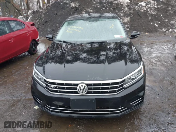 ✅ 2018 Volkswagen Passat S • VIN: 1VWAA7A30JC039591 • Lot: 44506400. Wystawiony na IAAI z przebiegiem 100 800 mil. Bezpłatny archiwum sprzedaży aukcyjnych z USA i szczegółowy raport historii pojazdu na DreamBid. Zdjęcie 6.