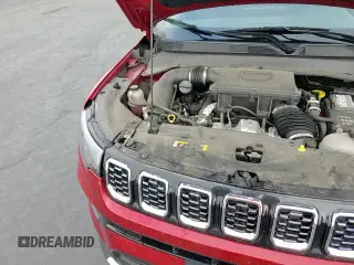 ✅ 2025 Jeep Compass Limited • VIN: 3C4NJDCN4ST525943 • Lot: 93724245. Wystawiony na Copart z przebiegiem 32 863 mil. Bezpłatny archiwum sprzedaży aukcyjnych z USA i szczegółowy raport historii pojazdu na DreamBid. Zdjęcie 15.