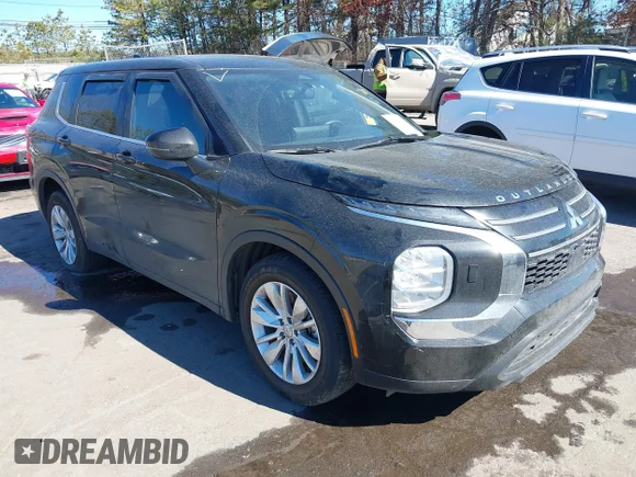 ✅ 2025 Mitsubishi Outlander ES • VIN: JA4J4UA86SZ017950 • Лот: 44501812. Опубліковано раніше на IAAI з пробігом 6 052 миль. Безкоштовний доступ до архіву аукціонних продажів зі США та докладний звіт про історію автомобіля на DreamBid. Зображення 1.