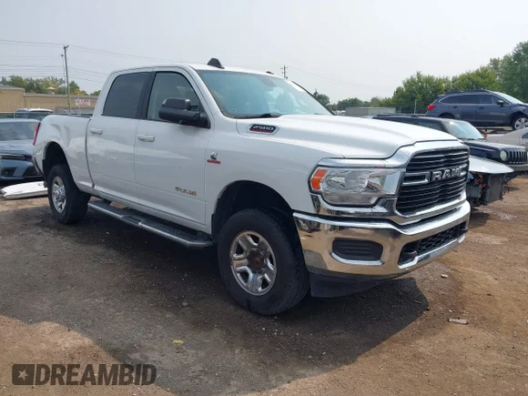 ✅ 2020 Ram 2500 Big Horn • VIN: 3C6UR5DL7LG297087 • Лот: 43148221. Опубліковано раніше на IAAI з пробігом 302 108 миль. Безкоштовний доступ до архіву аукціонних продажів зі США та докладний звіт про історію автомобіля на DreamBid. Зображення 1.