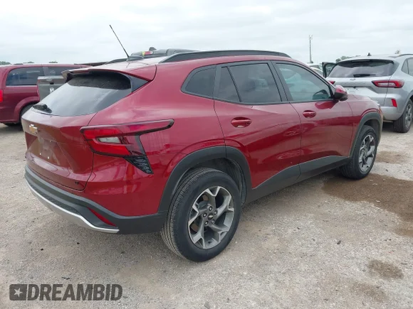 ✅ 2025 Chevrolet Trax LT • VIN: KL77LHEP4SC037819 • Lot: 45158926. Wystawiony na IAAI z przebiegiem 25 144 mil. Bezpłatny archiwum sprzedaży aukcyjnych z USA i szczegółowy raport historii pojazdu na DreamBid. Zdjęcie 4.
