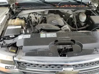 ✅ 2005 Chevrolet Silverado 2500HD LT • VIN: 1GCHK29U25E219163 • Лот: 85932864. Опубликован ранее на Copart с пробегом 300 785 миль. Бесплатный доступ к архиву аукционных продаж из США и подробный отчёт об истории автомобиля на DreamBid. Изображение 13.