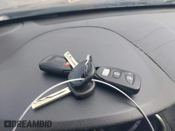 ✅ 2012 Hyundai Sonata GLS • VIN: 5NPEB4ACXCH445689 • Lot: 45572080. Wystawiony na IAAI z przebiegiem 202 781 mil. Bezpłatny archiwum sprzedaży aukcyjnych z USA i szczegółowy raport historii pojazdu na DreamBid. Zdjęcie 11.