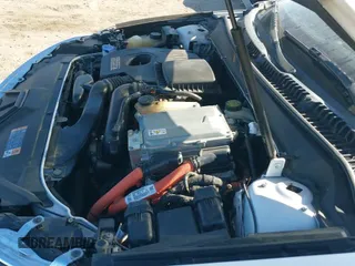 ✅ 2013 Lincoln MKZ Hybrid • VIN: 3LN6L2LU5DR828607 • Lot: 40937392. Wystawiony na IAAI z przebiegiem 144 940 mil. Bezpłatny archiwum sprzedaży aukcyjnych z USA i szczegółowy raport historii pojazdu na DreamBid. Zdjęcie 12.