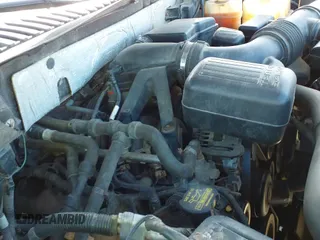 ✅ 2012 Ford Expedition XLT • VIN: 1FMJU1J51CEF40095 • Lot: 41890811. Wystawiony na IAAI z przebiegiem 202 090 mil. Bezpłatny archiwum sprzedaży aukcyjnych z USA i szczegółowy raport historii pojazdu na DreamBid. Zdjęcie 19.