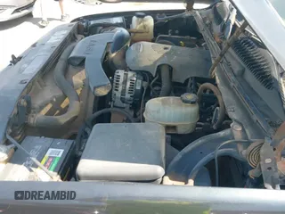 ✅ 2004 Chevrolet Suburban LT • VIN: 1GNEC16Z04J163697 • Lot: 42267114. Listed on IAAI with 245,186 mi. Free auction sales archive from the USA and detailed vehicle history report at DreamBid. Image 19.