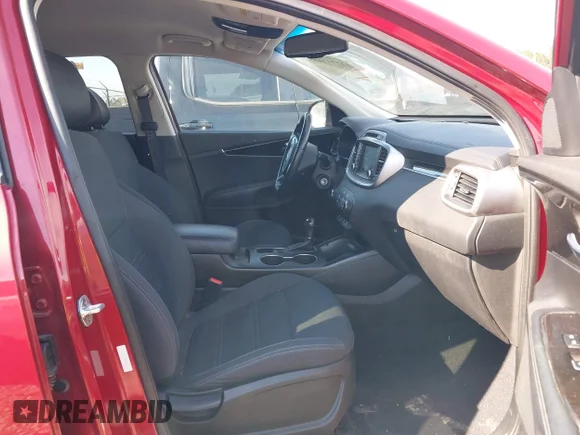 ✅ 2017 Kia Sorento LX • VIN: 5XYPGDA37HG282153 • Lot: 44273143. Wystawiony na IAAI z przebiegiem 85 861 mil. Bezpłatny archiwum sprzedaży aukcyjnych z USA i szczegółowy raport historii pojazdu na DreamBid. Zdjęcie 5.