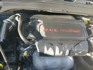 ✅ 2019 Jeep Renegade Latitude • VIN: ZACNJABB1KPK80920 • Lot: 85004185. Listed on Copart with 102,293 mi. Free auction sales archive from the USA and detailed vehicle history report at DreamBid. Image 15.