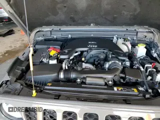 ✅ 2021 Jeep Gladiator Sport S • VIN: 1C6JJTAG2ML619290 • Lot: 85560015. Listed on Copart with 24,175 mi. Free auction sales archive from the USA and detailed vehicle history report at DreamBid. Image 16.