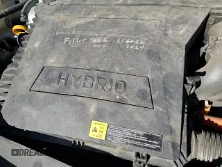 ✅ 2018 Kia Niro EX • VIN: KNDCC3LC7J5111094 • Lot: 86041175. Listed on Copart with 123,061 mi. Free auction sales archive from the USA and detailed vehicle history report at DreamBid. Image 16.