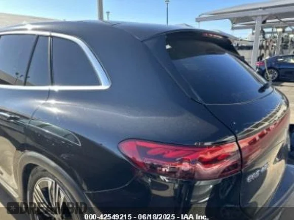 ✅ 2023 Mercedes-Benz EQS 450 • VIN: 4JGDM2EBXPA020686 • Lot: 42549215. Wystawiony na IAAI z przebiegiem 4 605 mil. Bezpłatny archiwum sprzedaży aukcyjnych z USA i szczegółowy raport historii pojazdu na DreamBid. Zdjęcie 3.