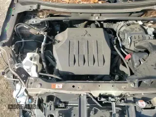 ✅ 2018 Mitsubishi Eclipse Cross SE • VIN: JA4AT5AA7JZ059408 • Lot: 62475485. Listed on Copart with 64,511 mi. Free auction sales archive from the USA and detailed vehicle history report at DreamBid. Image 17.