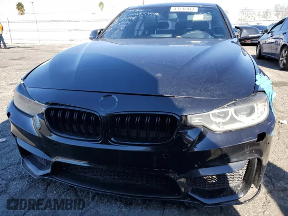 ✅ 2015 BMW 3 Series 328i xDrive • VIN: WBA3B5G50FNS14095 • Лот: 43332013. Опубликован ранее на Copart с пробегом 122 228 миль. Бесплатный доступ к архиву аукционных продаж из США и подробный отчёт об истории автомобиля на DreamBid. Изображение 5.
