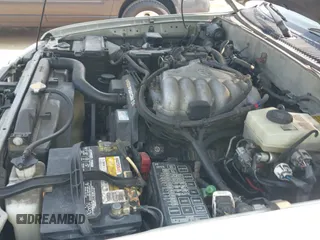 ✅ 2001 Toyota 4Runner SR5 • VIN: JT3HN86R519055408 • Lot: 42922253. Listed on IAAI with 128,841 mi. Free auction sales archive from the USA and detailed vehicle history report at DreamBid. Image 12.