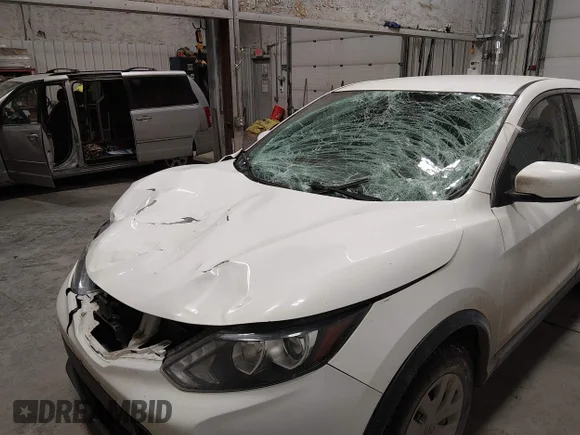 ✅ 2019 Nissan Rogue SV • VIN: JN1BJ1CR8KW335032 • Lot: 44487773. Wystawiony na IAAI z przebiegiem 112 335 mil. Bezpłatny archiwum sprzedaży aukcyjnych z USA i szczegółowy raport historii pojazdu na DreamBid. Zdjęcie 6.