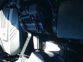 ✅ 2014 Kia Sorento SX • VIN: 5XYKW4A72EG447666 • Lot: 43406591. Listed on IAAI with 183,175 mi. Free auction sales archive from the USA and detailed vehicle history report at DreamBid. Image 12.