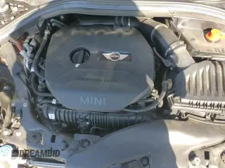 ✅ 2019 MINI Clubman Cooper S • VIN: WMWLU5C56K2G05086 • Lot: 84538665. Listed on Copart with 30,498 mi. Free auction sales archive from the USA and detailed vehicle history report at DreamBid. Image 15.