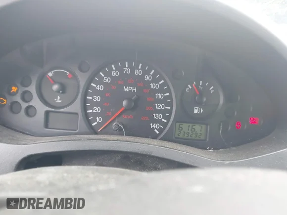 ✅ 2006 Ford Focus S • VIN: 1FAFP31N56W157049 • Лот: 44892312. Опубліковано раніше на IAAI з пробігом 239 292 миль. Безкоштовний доступ до архіву аукціонних продажів зі США та докладний звіт про історію автомобіля на DreamBid. Зображення 7.