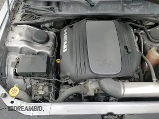 ✅ 2018 Dodge Challenger R/T • VIN: 2C3CDZBT8JH211655 • Lot: 86293584. Wystawiony na Copart z przebiegiem 61 667 mil. Bezpłatny archiwum sprzedaży aukcyjnych z USA i szczegółowy raport historii pojazdu na DreamBid. Zdjęcie 13.