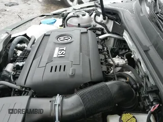 ✅ 2019 Volkswagen Golf R • VIN: WVWVA7AU6KW229991 • Lot: 41577248. Listed on IAAI with 14,856 mi. Free auction sales archive from the USA and detailed vehicle history report at DreamBid. Image 19.