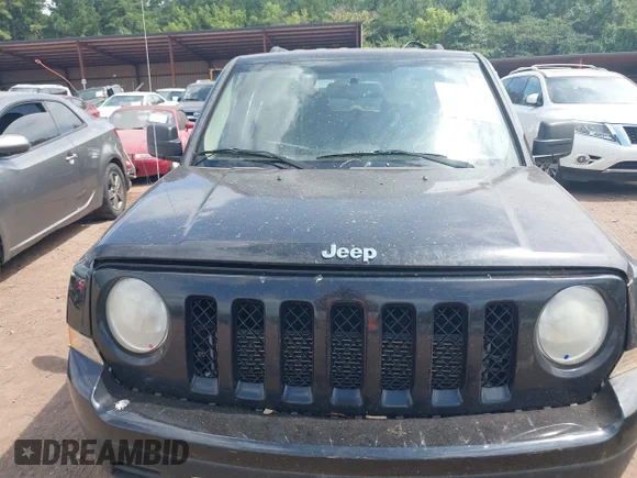 ✅ 2013 Jeep Patriot Latitude • VIN: 1C4NJPFA2DD141016 • Лот: 42811264. Опубліковано раніше на IAAI з пробігом 155 860 миль. Безкоштовний доступ до архіву аукціонних продажів зі США та докладний звіт про історію автомобіля на DreamBid. Зображення 6.