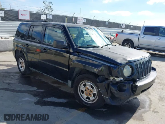✅ 2007 Jeep Patriot Sport • VIN: 1J8FT28W17D421713 • Lot: 43606028. Listed on IAAI with 226,791 mi. Free auction sales archive from the USA and detailed vehicle history report at DreamBid. Image 1.