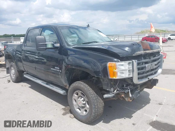 ✅ 2008 GMC Sierra 2500HD SLT • VIN: 1GTHK23658F222597 • Lot: 42364658. Listed on IAAI with 259,195 mi. Free auction sales archive from the USA and detailed vehicle history report at DreamBid. Image 1.