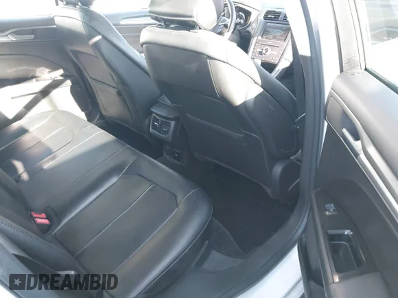 ✅ 2016 Ford Fusion Titanium • VIN: 3FA6P0SU8GR320558 • Лот: 44846633. Опубліковано раніше на IAAI з пробігом 178 244 миль. Безкоштовний доступ до архіву аукціонних продажів зі США та докладний звіт про історію автомобіля на DreamBid. Зображення 8.
