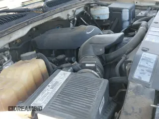 ✅ 2003 Chevrolet Silverado 2500HD LS • VIN: 1GCHC29U93E354781 • Lot: 42316975. Wystawiony na IAAI z przebiegiem 360 412 mil. Bezpłatny archiwum sprzedaży aukcyjnych z USA i szczegółowy raport historii pojazdu na DreamBid. Zdjęcie 19.