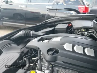 ✅ 2018 Maserati Levante GranLusso • VIN: ZN661XULXJX305890 • Lot: 42983206. Wystawiony na IAAI z przebiegiem 50 809 mil. Bezpłatny archiwum sprzedaży aukcyjnych z USA i szczegółowy raport historii pojazdu na DreamBid. Zdjęcie 19.