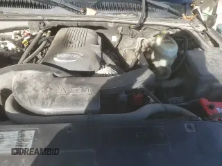 ✅ 2006 Chevrolet Suburban Z71 • VIN: 3GNFK16Z56G106892 • Лот: 83255824. Опубликован ранее на Copart с пробегом 226 609 миль. Бесплатный доступ к архиву аукционных продаж из США и подробный отчёт об истории автомобиля на DreamBid. Изображение 14.