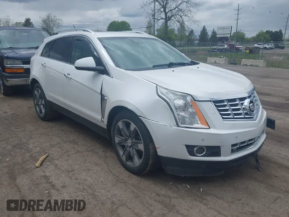✅ 2014 Cadillac SRX Performance Collection • VIN: 3GYFNFE33ES586401 • Lot: 44975731. Wystawiony na IAAI z przebiegiem 140 816 mil. Bezpłatny archiwum sprzedaży aukcyjnych z USA i szczegółowy raport historii pojazdu na DreamBid. Zdjęcie 1.