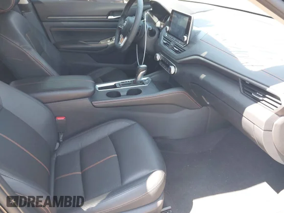 ✅ 2022 Nissan Altima SR • VIN: 1N4BL4CV5NN406287 • Lot: 45012236. Listed on IAAI with 32,645 mi. Free auction sales archive from the USA and detailed vehicle history report at DreamBid. Image 5.