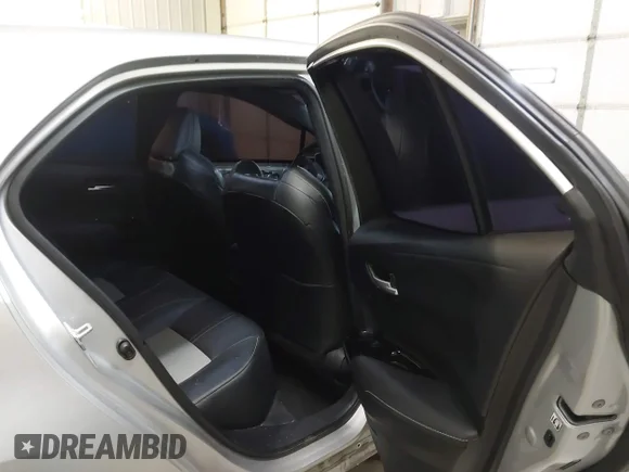✅ 2019 Toyota Corolla SE • VIN: JTNK4RBE5K3056443 • Lot: 44264524. Wystawiony na IAAI z przebiegiem 88 317 mil. Bezpłatny archiwum sprzedaży aukcyjnych z USA i szczegółowy raport historii pojazdu na DreamBid. Zdjęcie 8.