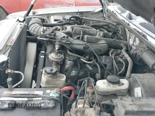 ✅ 2000 Ford Explorer XLT • VIN: 1FMZU73E4YZC33426 • Lot: 43856960. Wystawiony na IAAI z przebiegiem 189 289 mil. Bezpłatny archiwum sprzedaży aukcyjnych z USA i szczegółowy raport historii pojazdu na DreamBid. Zdjęcie 16.