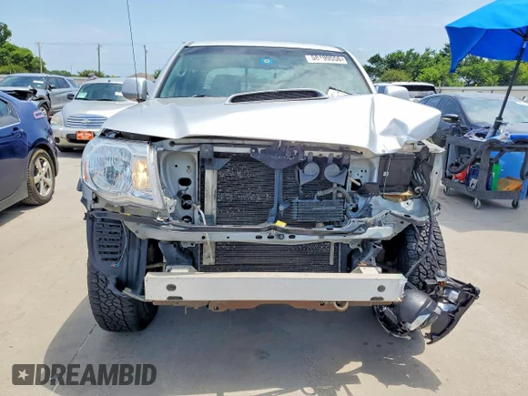✅ 2010 Toyota Tacoma PreRunner • VIN: 3TMJU4GN5AM100000 • Лот: 58199556. Опубліковано раніше на Copart з пробігом 210 844 миль. Безкоштовний доступ до архіву аукціонних продажів зі США та докладний звіт про історію автомобіля на DreamBid. Зображення 5.
